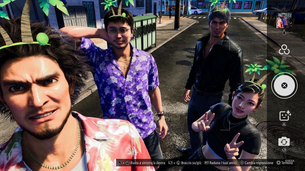 La modalità selfie in tutto il suo splendore con il cast al completo! La modalità selfie in tutto il suo splendore con il cast al completo!